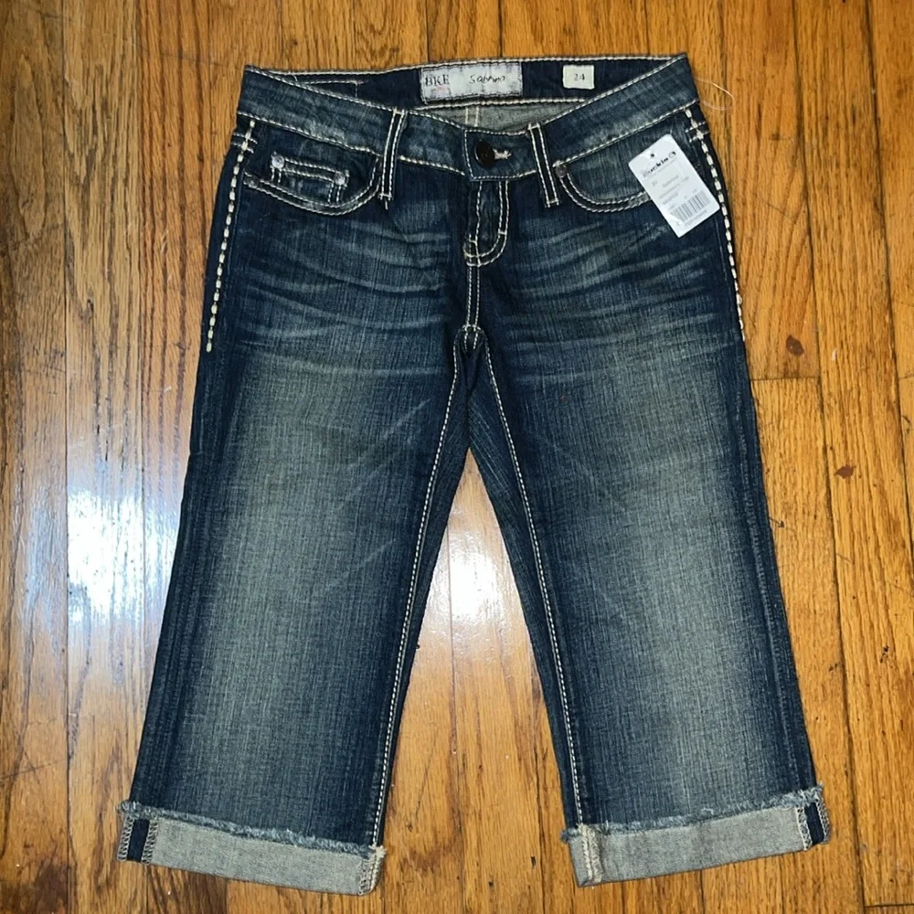 NWT BKE Sabrina Embellished Sequins Blue Denim Capri Jeans Size 24